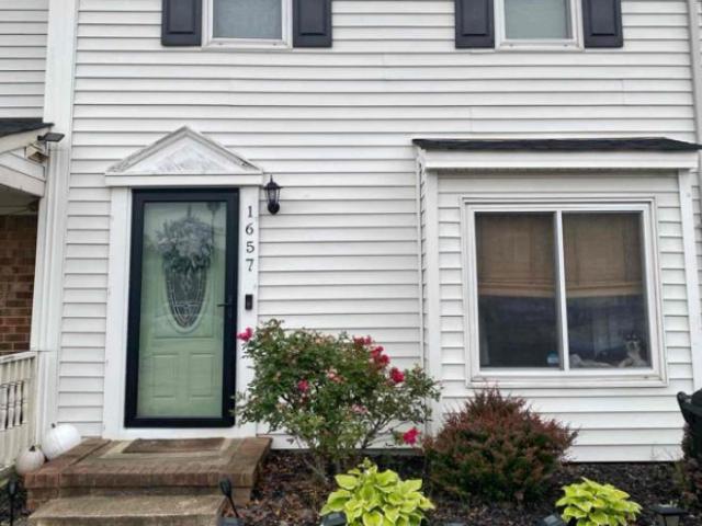 Townhouse for rent in Virginia Beach