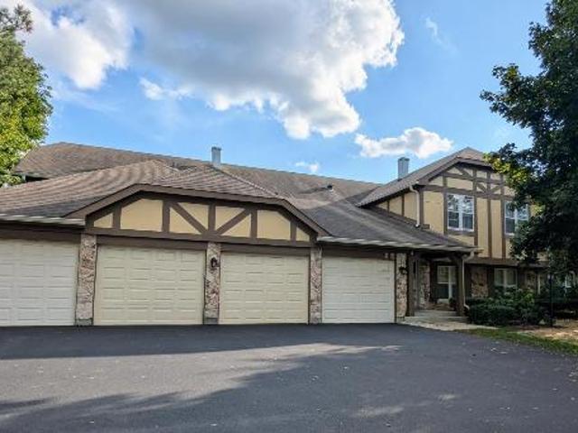 Townhouse for rent in Vernon Hills, Illinois