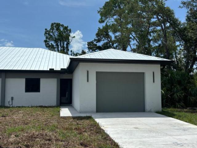 Townhouse for rent in Port Charlotte