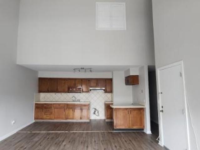 Townhouse for rent in Hudson, New Jersey
