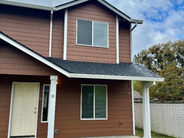 Townhouse for rent in Oregonia