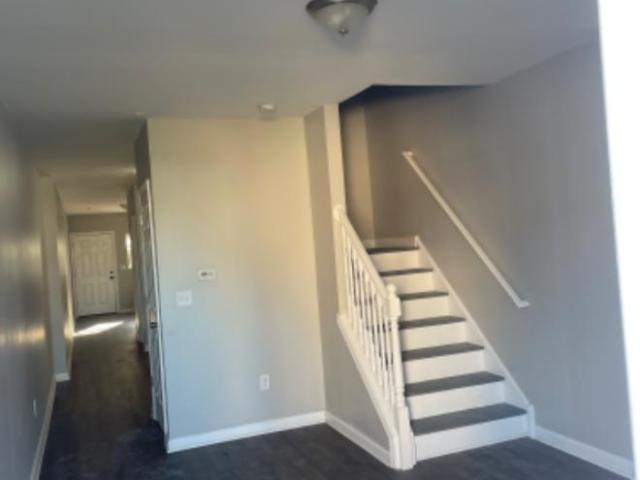 Townhouse for rent in Camden Townhouse for rent in Camden