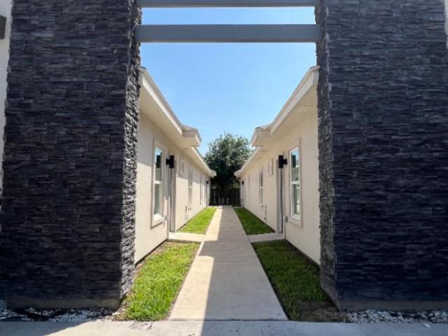 Townhouse for rent in Mcallen