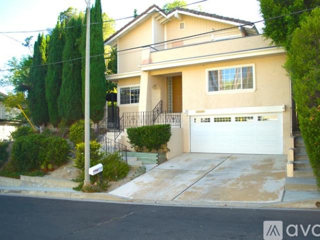 Apartment for rent in Woodland Hills-Warner Center Neighborhood Council District, Canoga Park