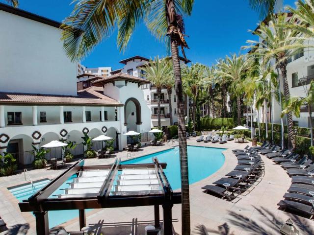 Apartment for rent in Canoga Park, California
