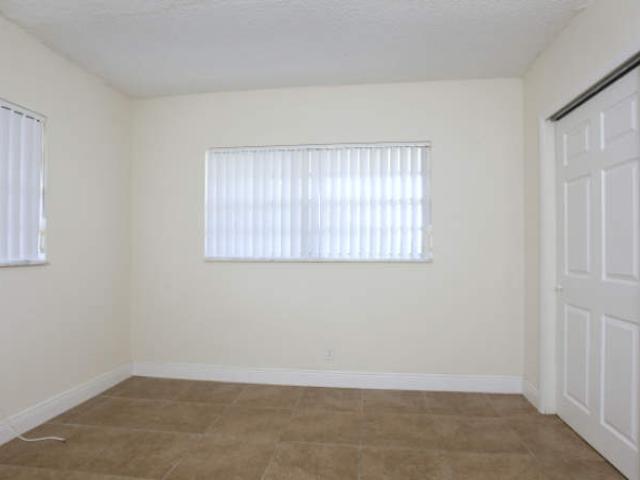 Apartment for rent in Oakland Park, Florida