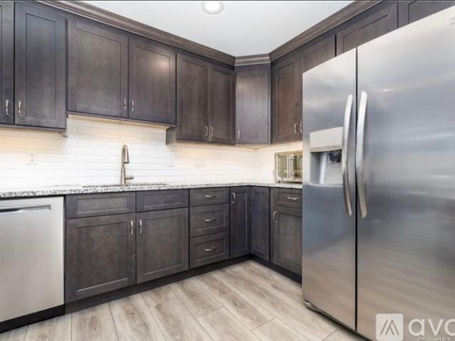 Apartment for rent in Oakville, Connecticut