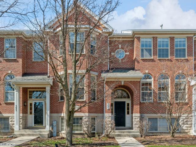 Apartment for rent in Wheeling, Illinois
