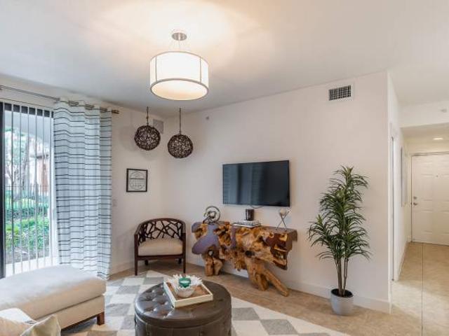 Apartment for rent in Davie