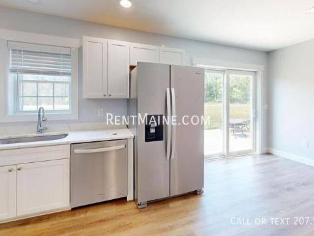 Condo for rent in Hermon, Maine