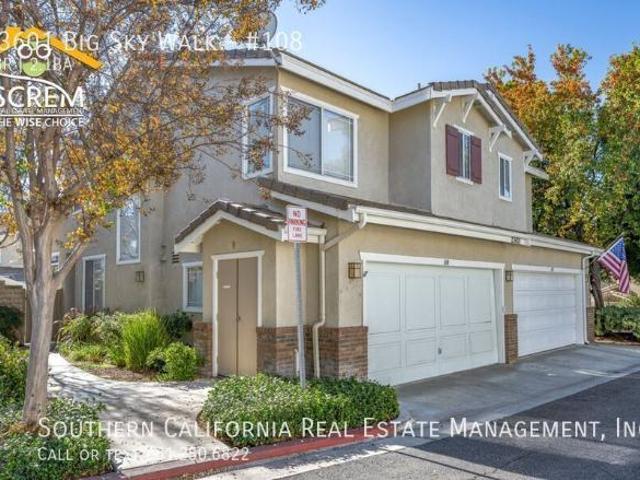 Condo for rent in Valencia, Los Angeles County