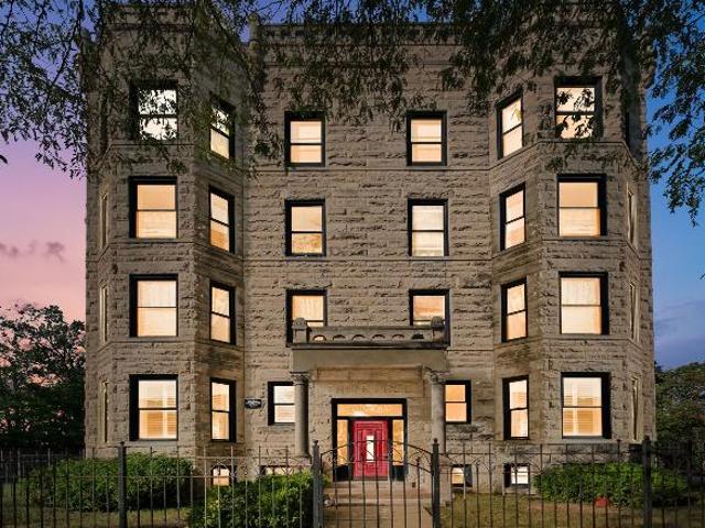 Condo for rent in Chicago Park, Illinois
