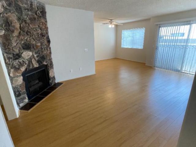 Condo for rent in Canoga Park, California