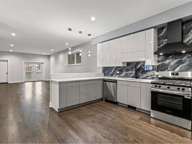 Condo for rent in Chicago Park, Illinois