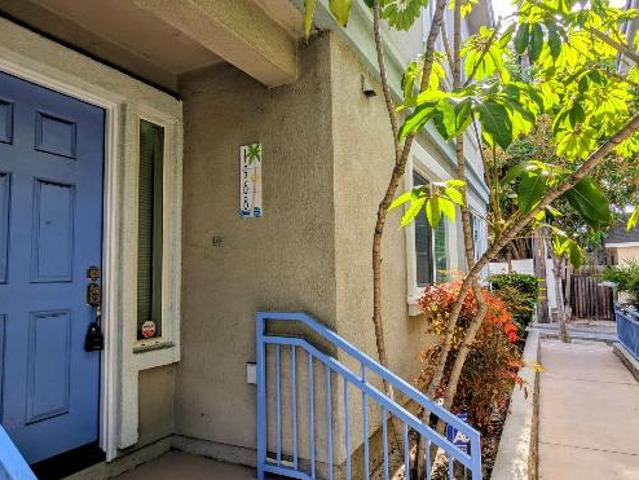 House for rent in Signal Hill, California