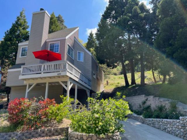 House for rent in Cedar Glen, California