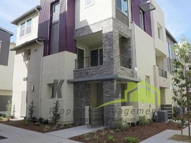 Townhouse for rent in Chula Vista