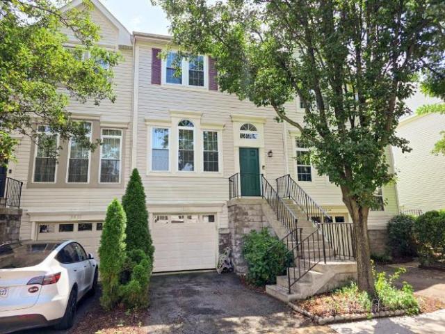 Townhouse for rent in Virginia