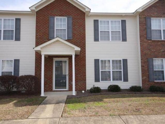 Townhouse for rent in Winterville, North Carolina
