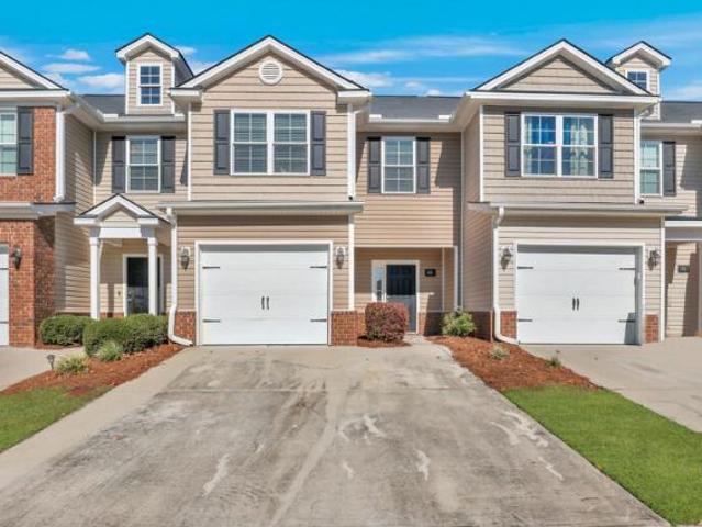 Townhouse for rent in Richmond Hill, Georgia