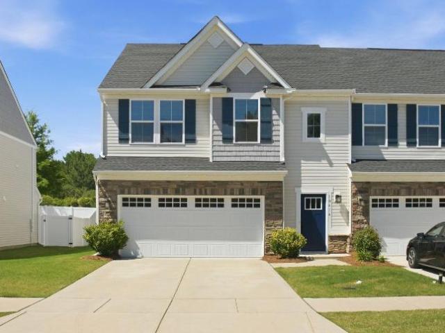 Townhouse for rent in Mecklenburg, North Carolina