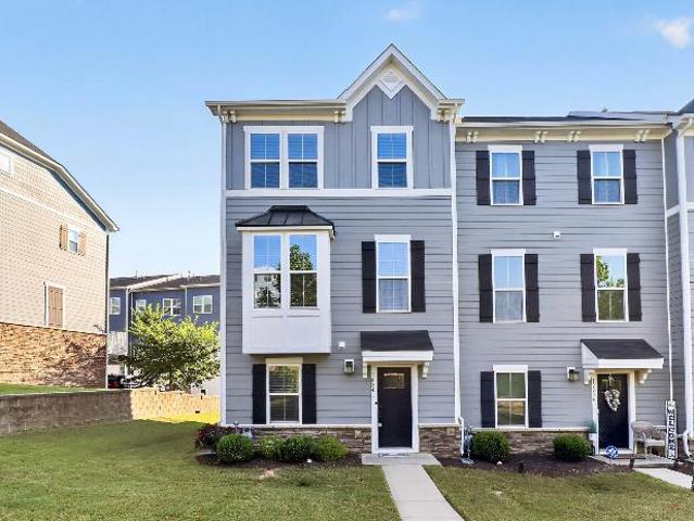 Townhouse for rent in Mecklenburg, North Carolina