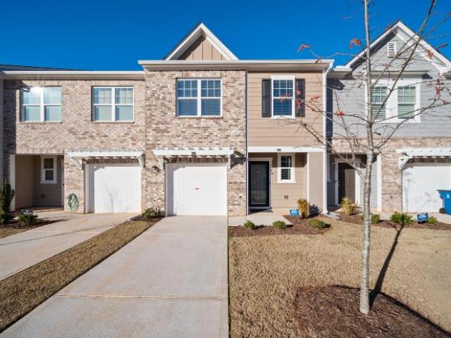 Townhouse for rent in Mcdonough