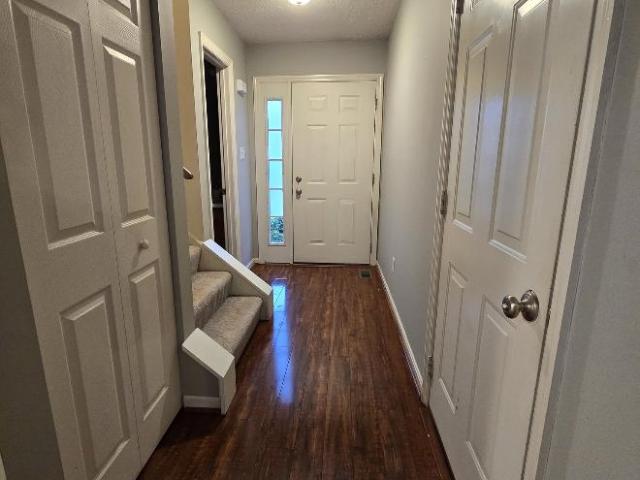 Townhouse for rent in Coraopolis, Pennsylvania