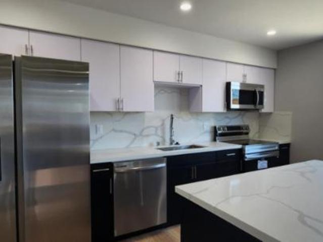 Townhouse for rent in Los Angeles