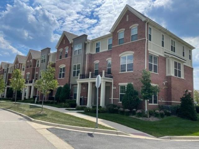Townhouse for rent in Vernon Hills, Illinois