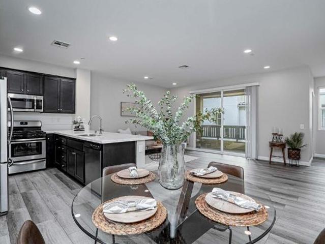 Townhouse for rent in San Diego