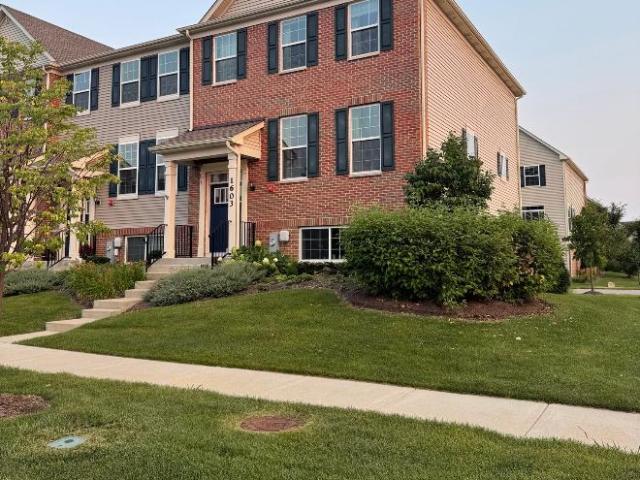 Townhouse for rent in Batavia, Illinois