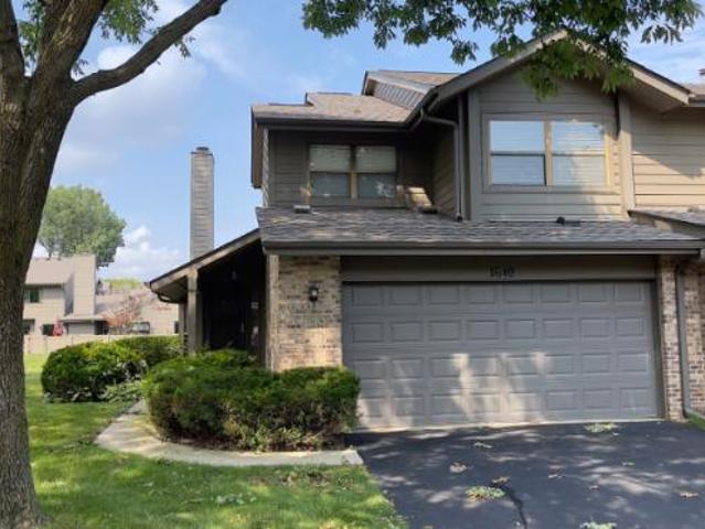 Townhouse for rent in Darien