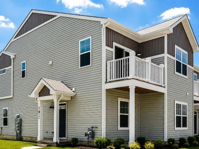 Townhouse for rent in South Elgin, Illinois