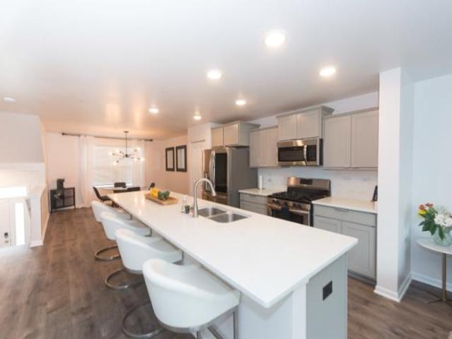 Townhouse for rent in Naperville, DuPage County