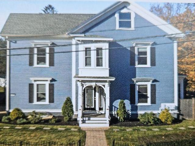 Townhouse for rent in Medford, Massachusetts
