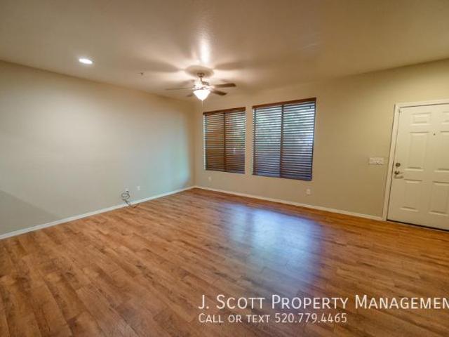 Townhouse for rent in Glendale Townhouse for rent in Glendale