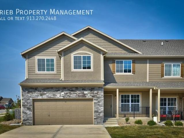 Townhouse for rent in Olathe