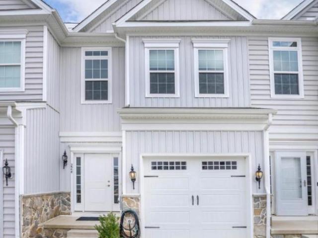 Townhouse for rent in Townsend