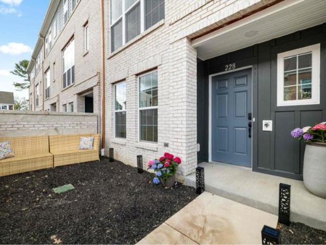 Townhouse for rent in Cranberry Twp
