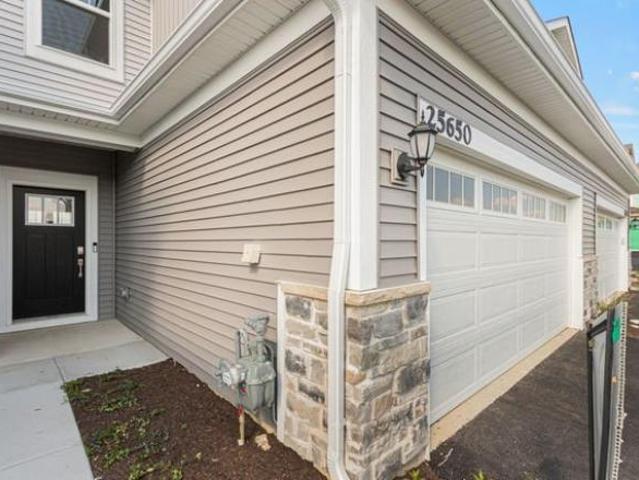 Townhouse for rent in Plainfield, Illinois