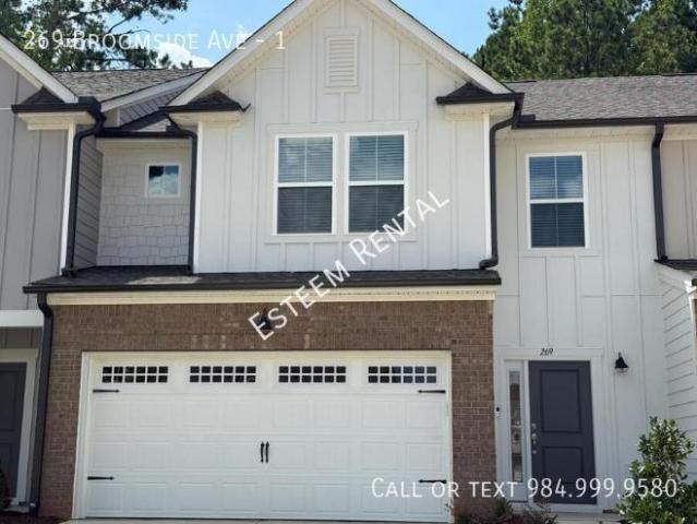 Townhouse for rent in Raleigh