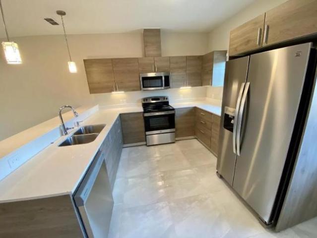 Townhouse for rent in Mcallen