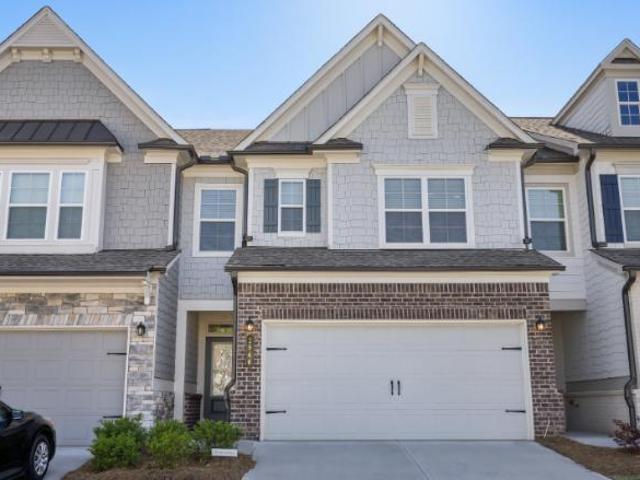 Townhouse for rent in Suwanee