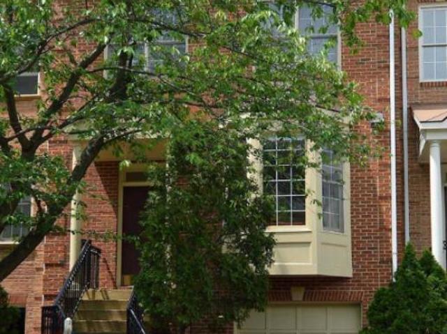 Townhouse for rent in Falls Church