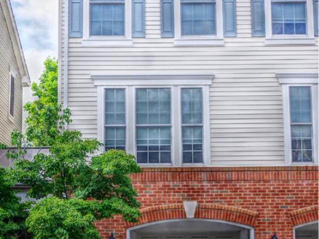 Townhouse for rent in Alexandria