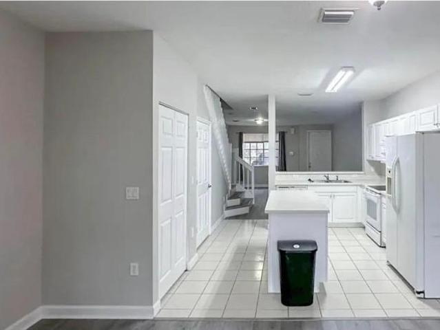 Townhouse for rent in Riviera Beach, Florida