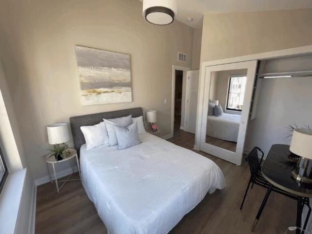 Townhouse for rent in Highland Park Townhouse for rent in Highland Park