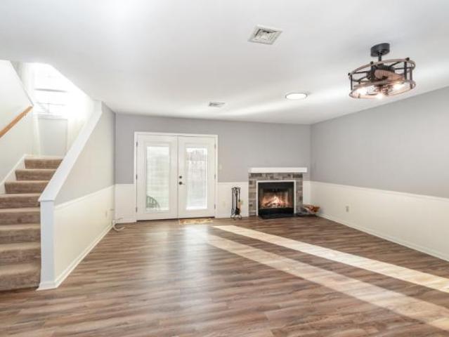 Townhouse for rent in Camp Hill