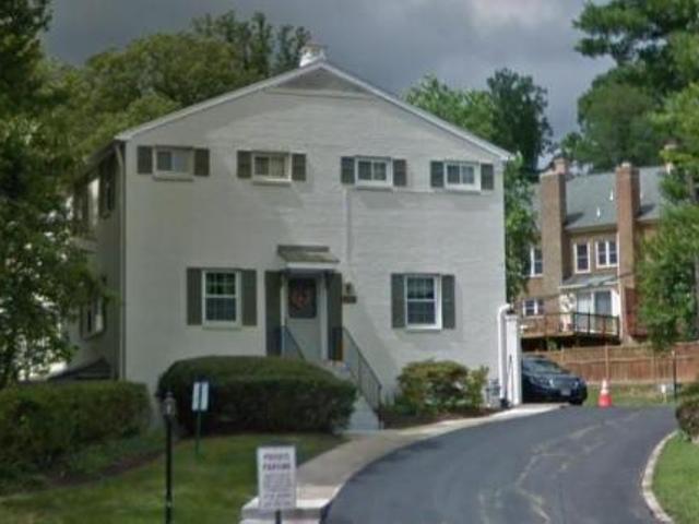 Townhouse for rent in Bethesda
